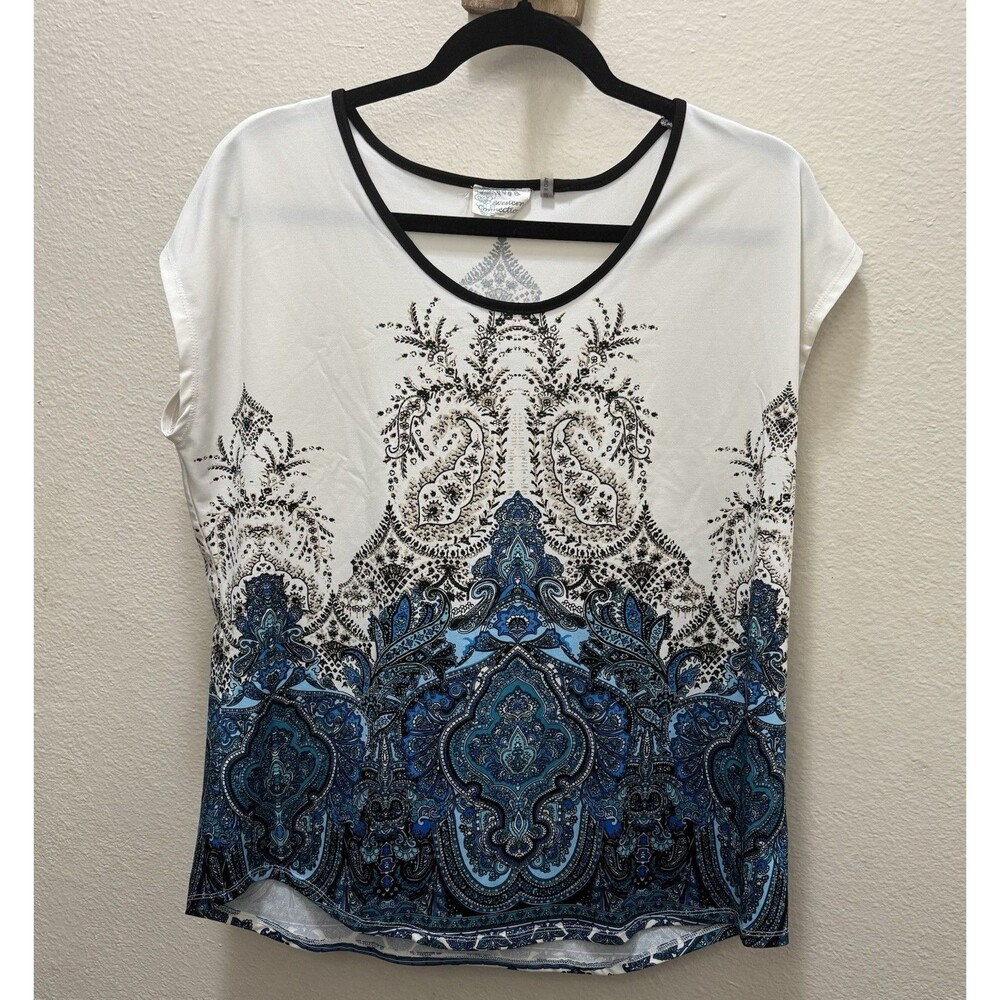 Western Connection Women’s Top Sz Petite XL-Blue Geometric Design/ White Blouse